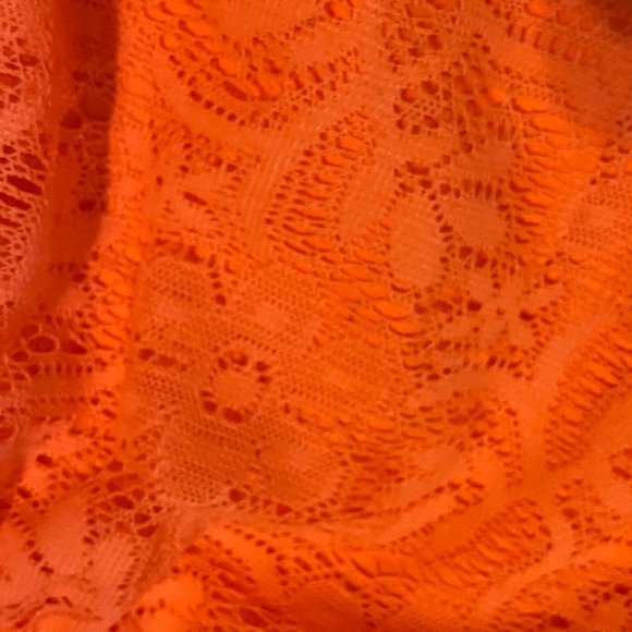 Bobbie Brooks 2X Coral Crochet Lace Cap Sleeve Top - Picture 4 of 8